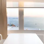 Eagles' Nest Mykonos & With Heated Pool & Jacuzzis *
