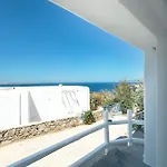 Eagles' Nest Mykonos & With Heated Pool & Jacuzzis * Mykonos Town