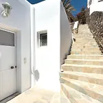 Eagles' Nest Mykonos & With Heated Pool & Jacuzzis アパート