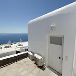 Eagles' Nest Mykonos & With Heated Pool & Jacuzzis