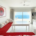 Apartamento Eagles' Nest Mykonos & With Heated Pool & Jacuzzis *