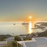 Eagles' Nest Mykonos & With Heated Pool & Jacuzzis Mykonos Town
