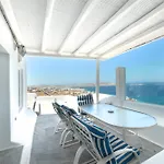 Eagles' Nest Mykonos & With Heated Pool & Jacuzzis *
