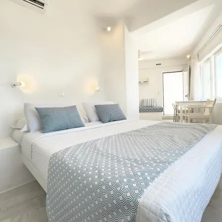 Apartamento Eagles' Nest Mykonos & With Heated Pool & Jacuzzis *