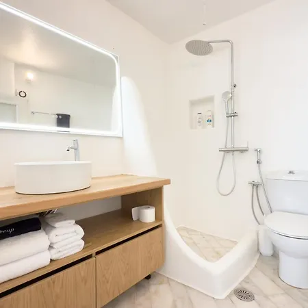 Eagles Nest Mykonos & - Shared Pool & Jacuzzis Mykonos Town