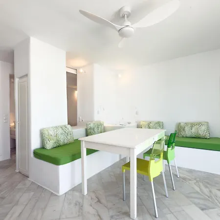 Eagles' Nest Mykonos & With Heated Pool & Jacuzzis Mykonos Town