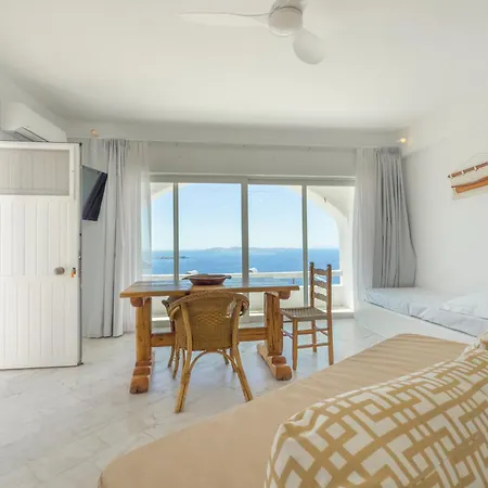 Апартаменты Eagles Nest Mykonos *