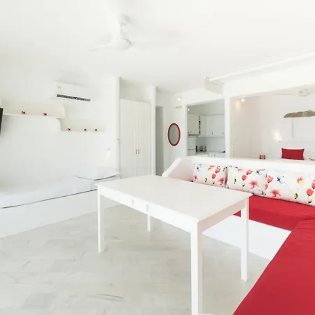 Διαμέρισμα Eagles' Nest Mykonos & With Heated Pool & Jacuzzis
