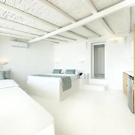 Eagles' Nest Mykonos & With Heated Pool & Jacuzzis Διαμέρισμα
