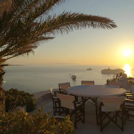 Eagles Nest Mykonos Апартаменты *